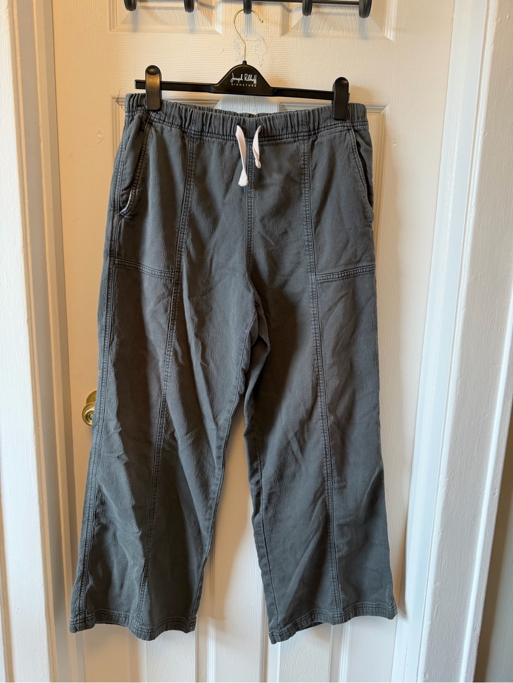 aerie Women’s Charcoal Gray Drawstring Middle Seam Trouser